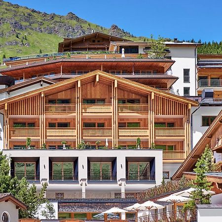 Hotel Berghof Crystal Spa & Sports Tux Esterno foto