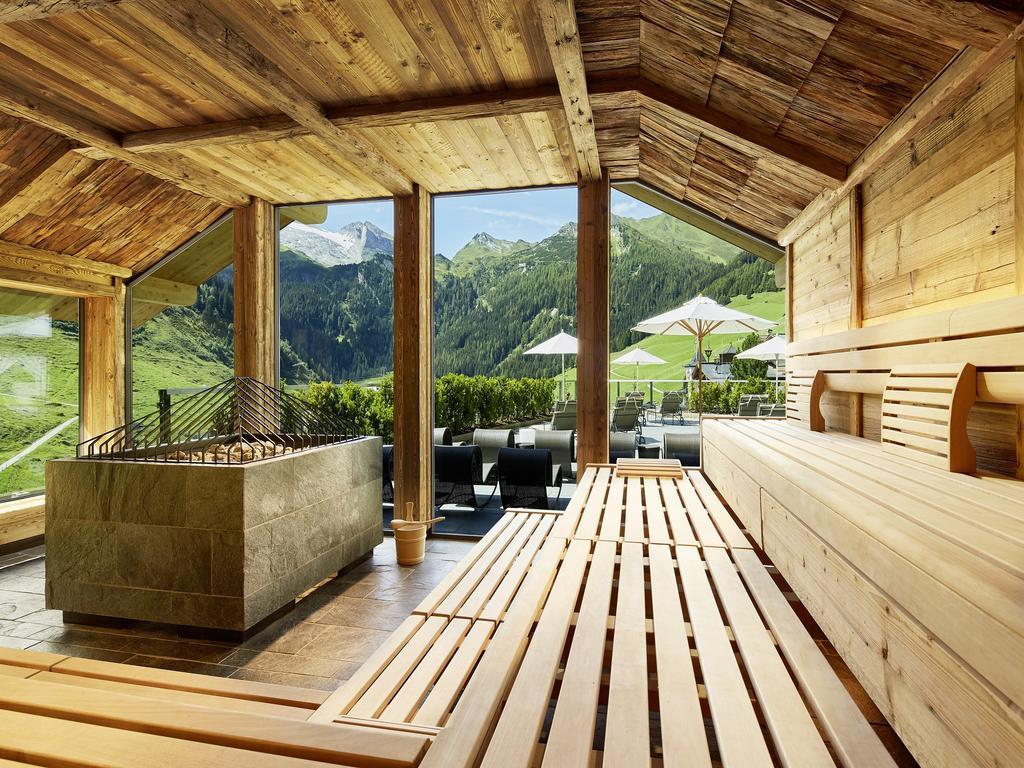 Hotel Berghof Crystal Spa & Sports Tux Esterno foto