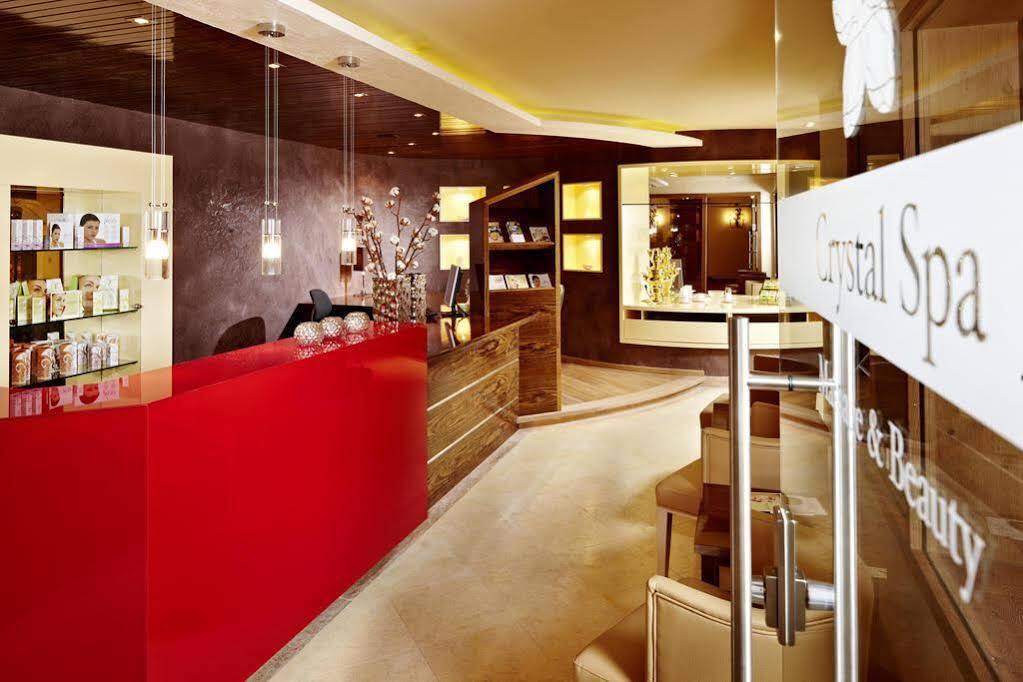 Hotel Berghof Crystal Spa & Sports Tux Esterno foto